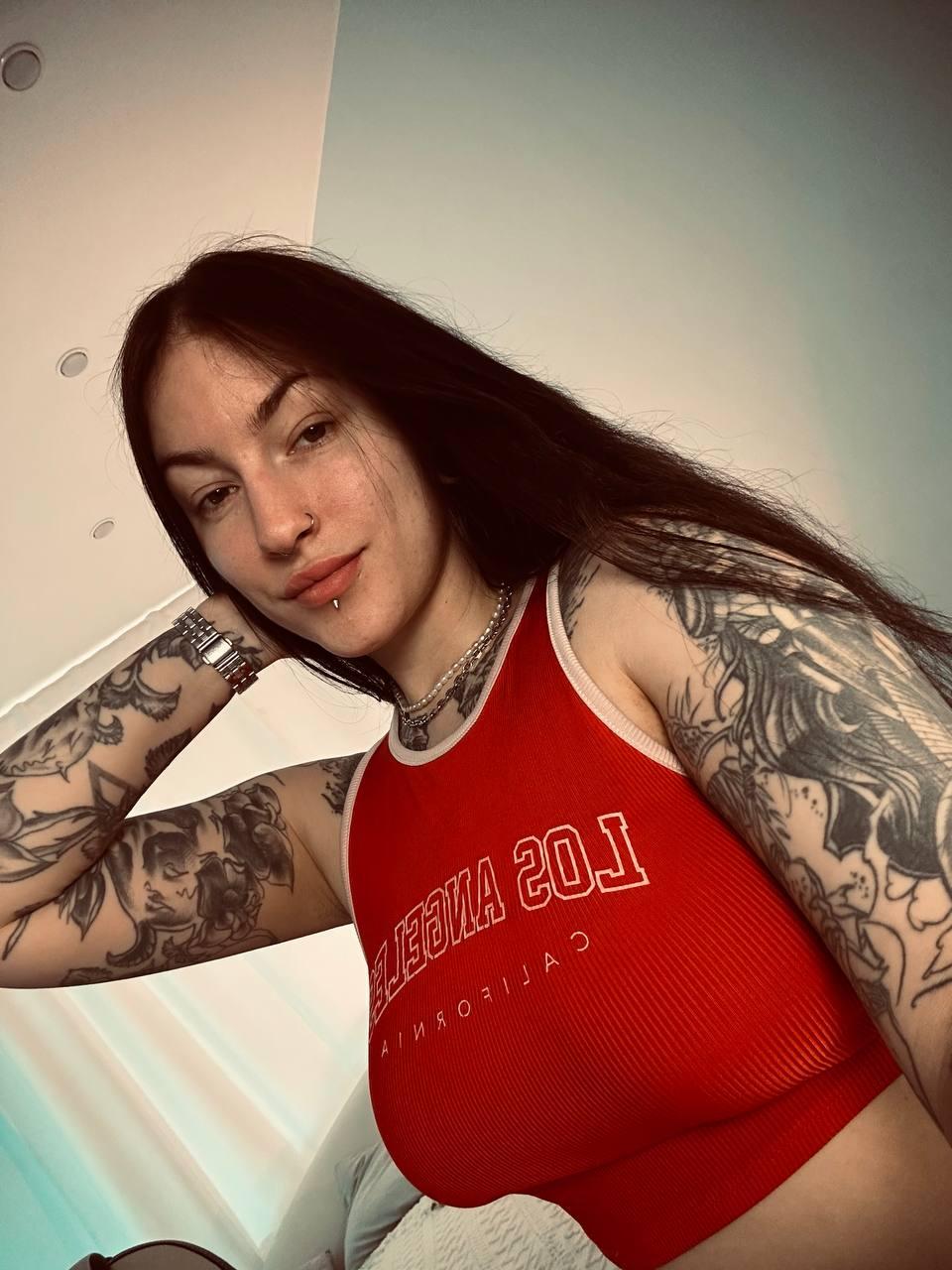 Alexia (Honey Moann)
